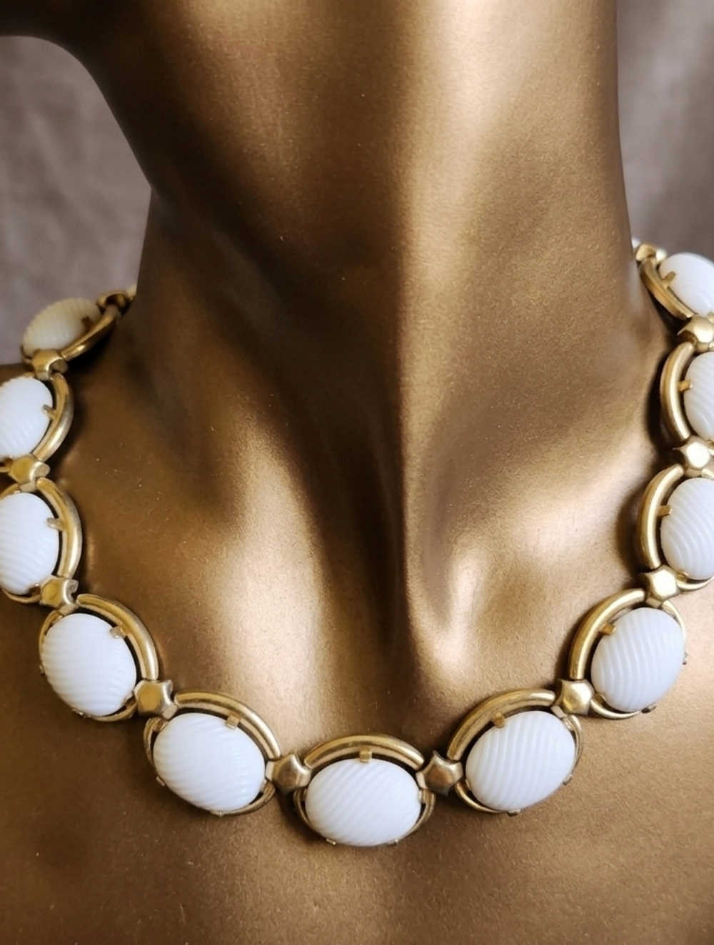 VTG Signed Trifari White Shell Necklace - Gold Tone Trifanium 1970s